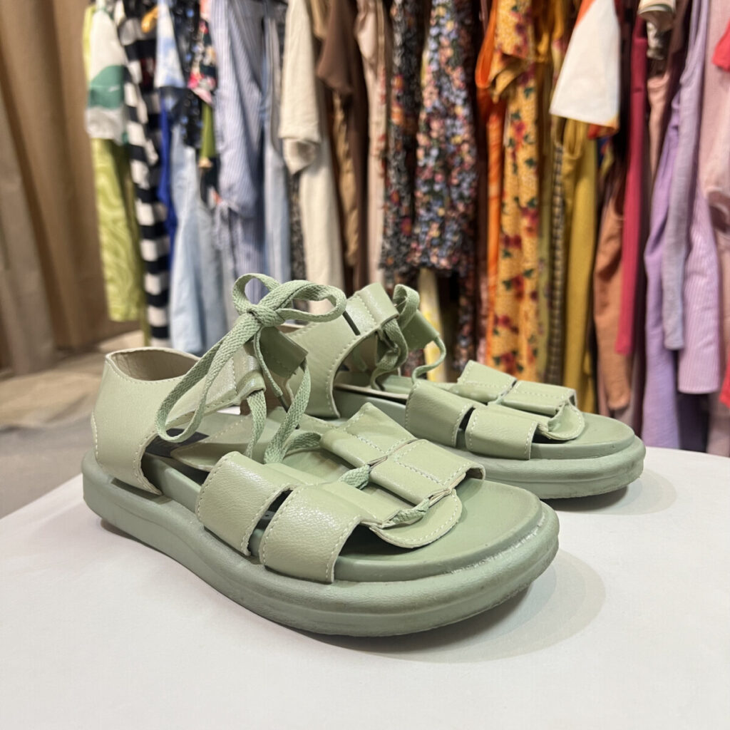 Sandalias Symphorine verde pastel