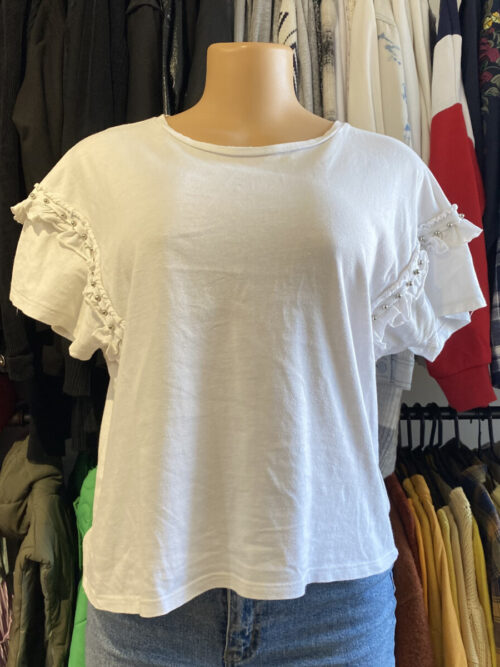 Remera Indian blanca con tachitas
