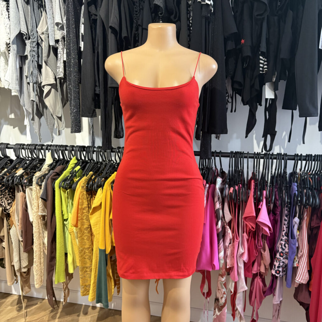 Vestido Zara rojo al cuerpo