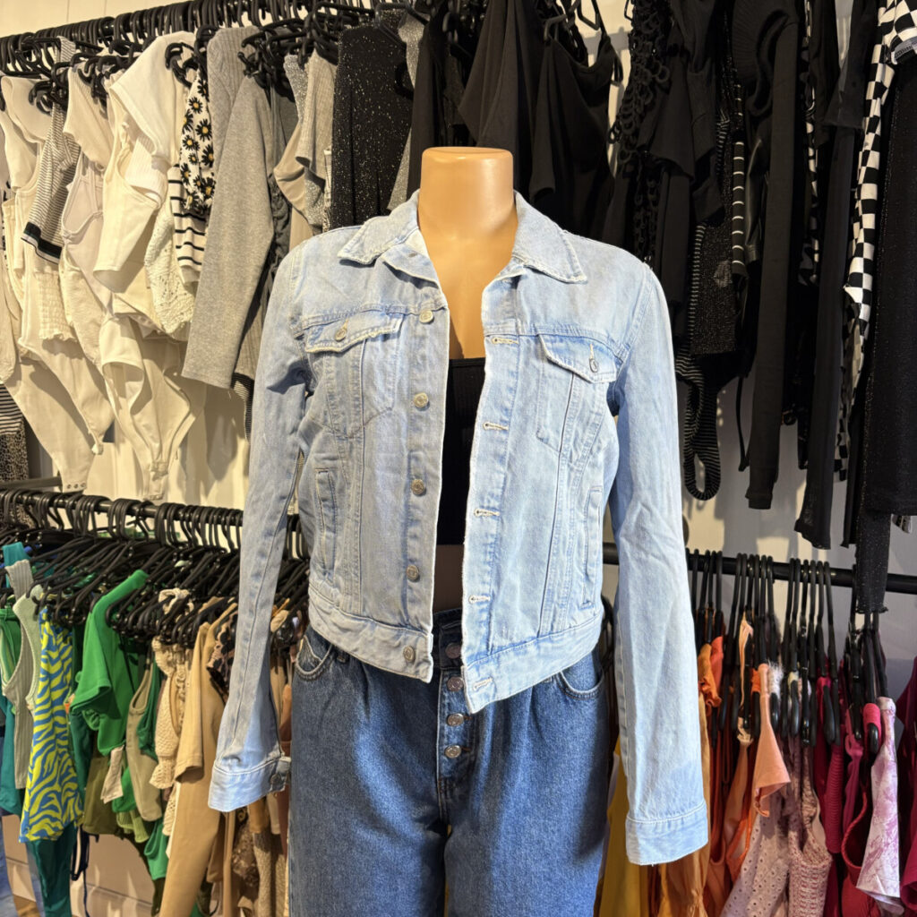 Campera de jean Zara celeste