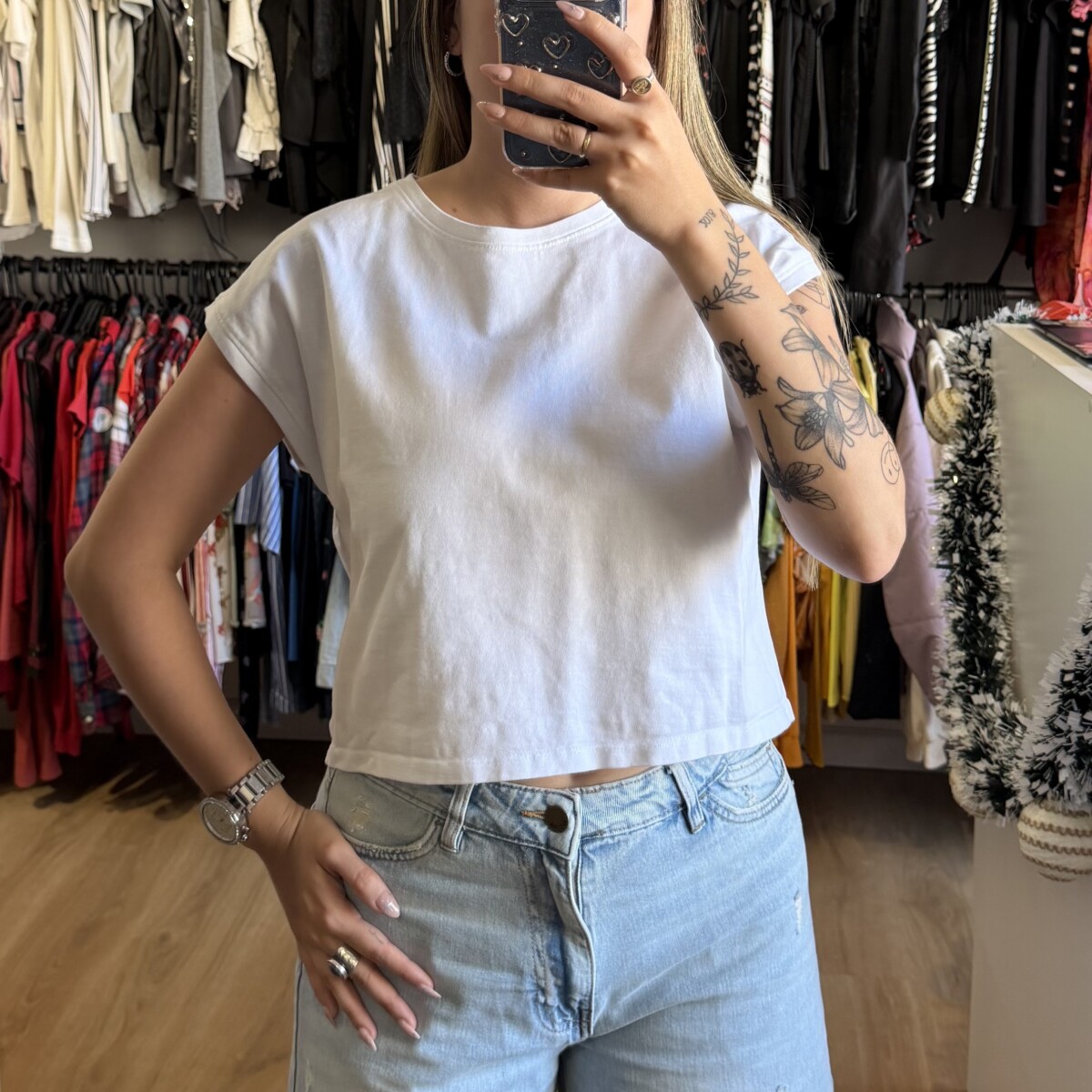 Remera crop top Zara blanca