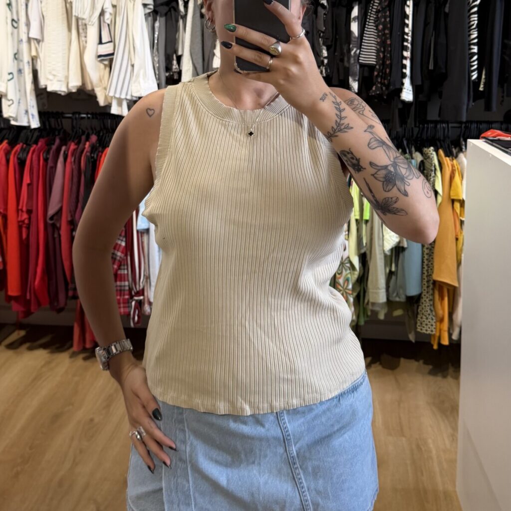 Musculosa Zara beige