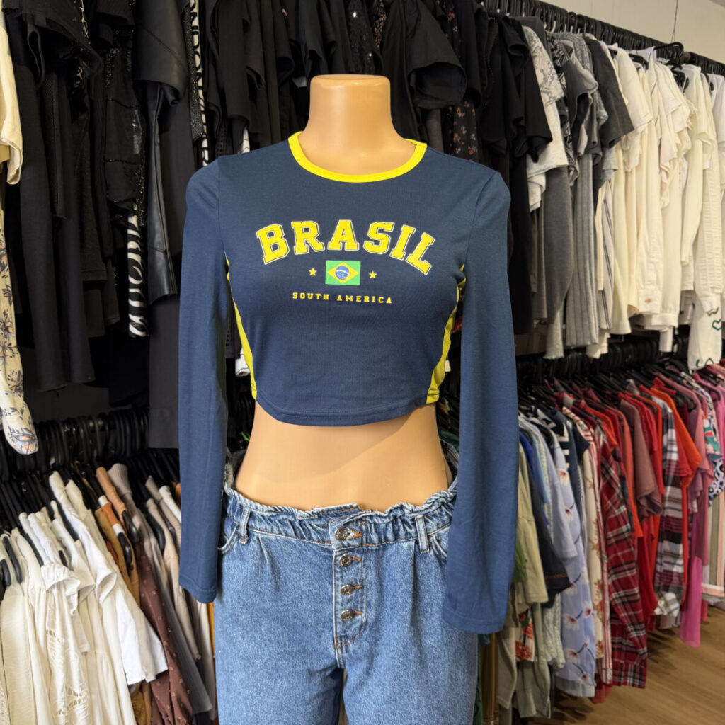 Remera crop top Shein BRASIL